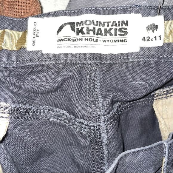 Mountain Khakis Alpine Utility Relaxed Fit  Shorts - Picture 3 of 4